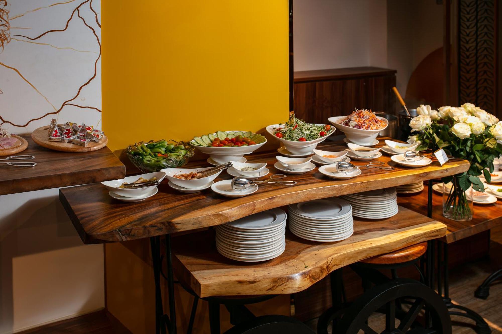 Nesta Hotel Saigon Thành Pho Ho Chí Minh Esterno foto